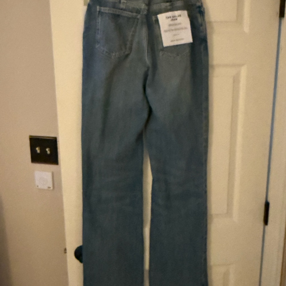 Good American The Khloe Jean - Picture 2 of 7